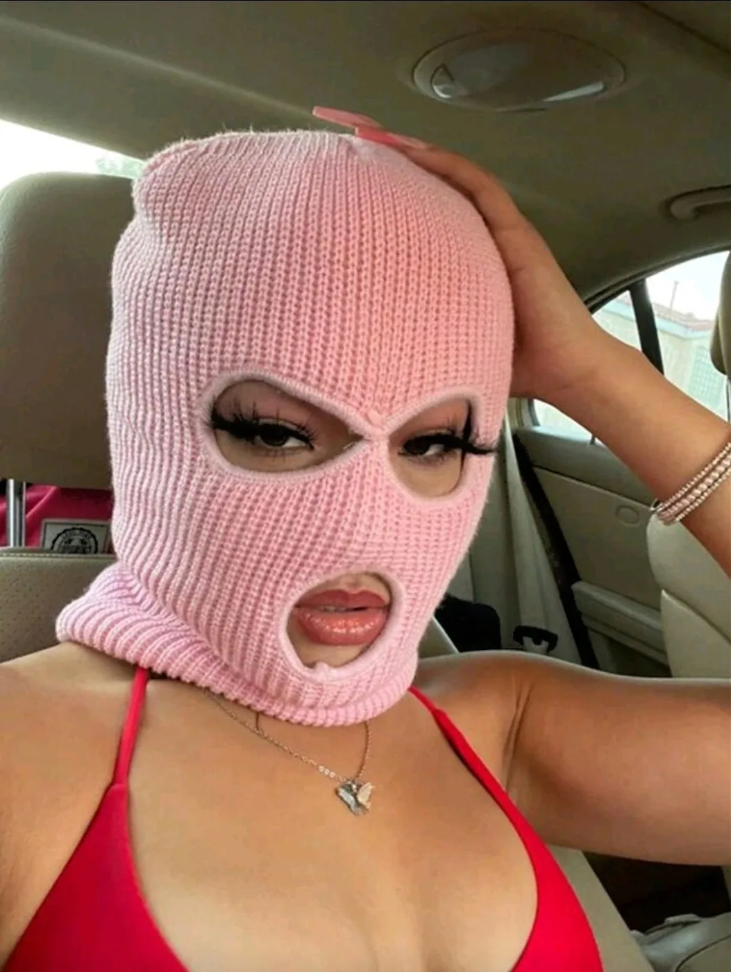 Cagoule visage sexy — modèle 2